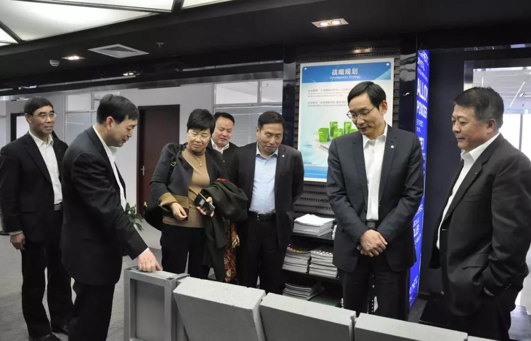 中材高新3.jpg 中材高新3.jpg